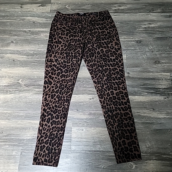 Nine West Cigarette High Rise Skinny Leopard Print Jeans Sz 6 ~ 28" W x 28" Insm - Picture 1 of 6